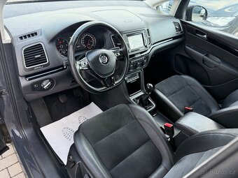 VW SHARAN 2.0 TDi HIGHLINE LED NAVI WEBASTO KAMERA TAŽNÉ - 6