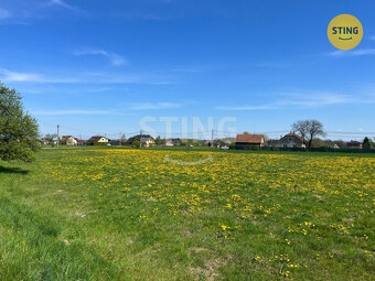 Prodej stavebního pozemku 957m2 (včetně vybudovaných, 129036 - 6