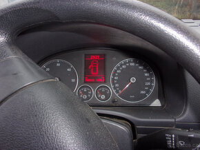 Volkswagen Caddy Maxi 1.9 TDI 7 míst 4x4 - 6