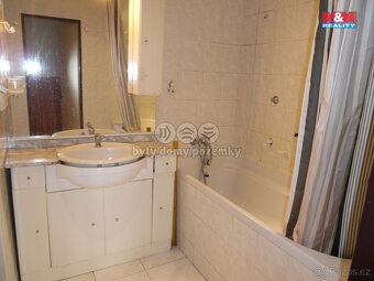 Pronájem bytu 4+1, 85 m², Praha, ul. Lamačova, balkon - 6
