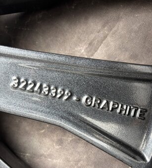 Orig.alu Bicolor Volvo XC60 235/55R19 více sad - 6