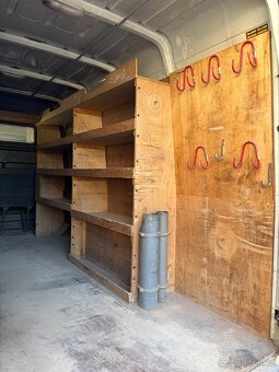 Vestavba - regály - 6