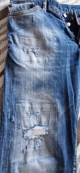 DSQUARED2 (52-36). - 6