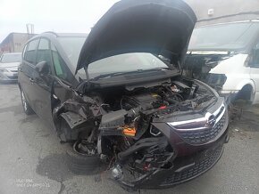 Opel Zafira c 2015 1,4 103 kW - 6