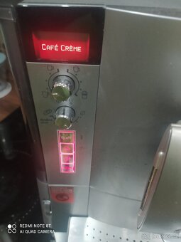 KÁVOVAR BOSCH NA ZRNKOVOU KÁVU - AUTOMATICKY - 6