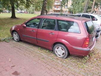 Osobní automobil Ford Focus kombi - 6