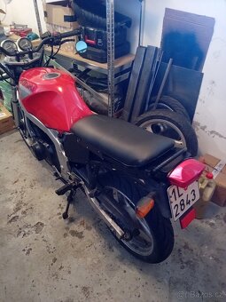 Suzuki GS500 - 6