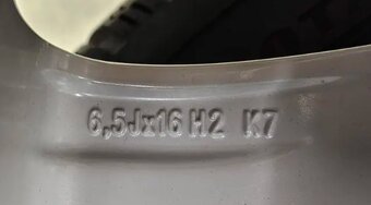 16" ŠKODA KAROQ ET41 6.5J 5x112 + Dunlop 215/60 - 6