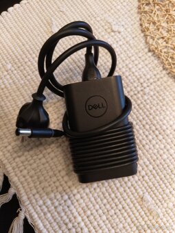 Dell Latitude 7390 i5-8350U, 16GB Ram, 240 GB SSD + Dárek - 6