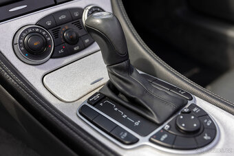 Mercedes-Benz SL 55 AMG PERFORMANCE - 6