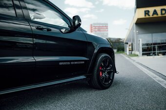 JEEP GRAND CHEROKEE SRT 6.4 HEMI V8 - 6