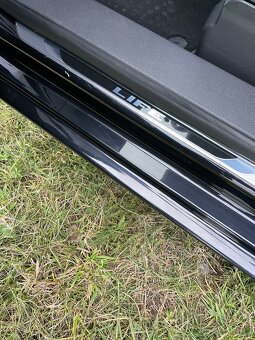 Touran 2.0 TDI LIFE - 6