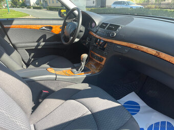 MERCEDES BENZ E 200 KOMPRESSOR PEKNY KOUSEK. - 6