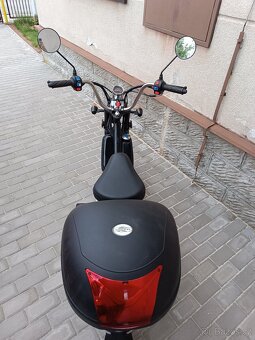 moKorado SUPERMAXI 50 EFI Euro5, červený 2023 - 6