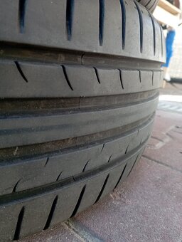 Dunlop 215/60 r16 - 6