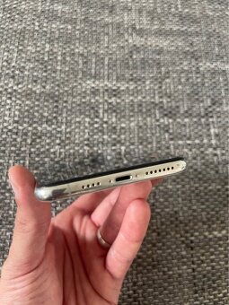 iPhone XS MAX 256 GB Stříbrný - 6