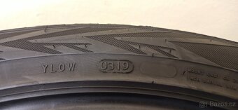 Nokian WR SUV 4 245/45 R20 103V 7 - 8 mm - 6