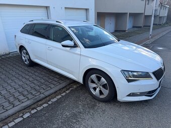 Škoda Superb 2.0tdi,style,dsg,140kw,webasto,dph - 6