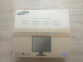 Prodám monitor Samsung 943N 19" - 6