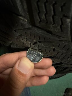 Zimní pneu Nokian s disky 185/65/15 4x100 - 6