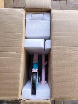 Detska elektricka kolobezka KS-C1 ruzova - 6