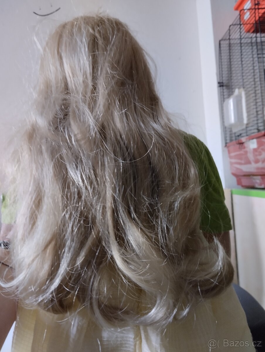 Značená porcelánová panenka sedící - 7