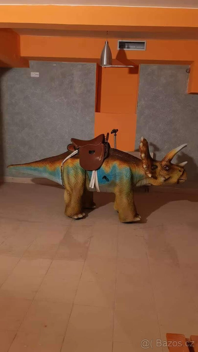 Chodící DINO + zvukový efekt - 7