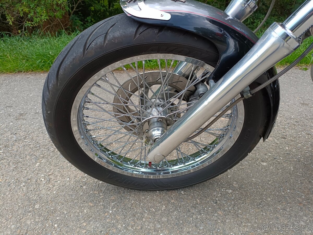 Suzuki VS 1400 Intruder - 7