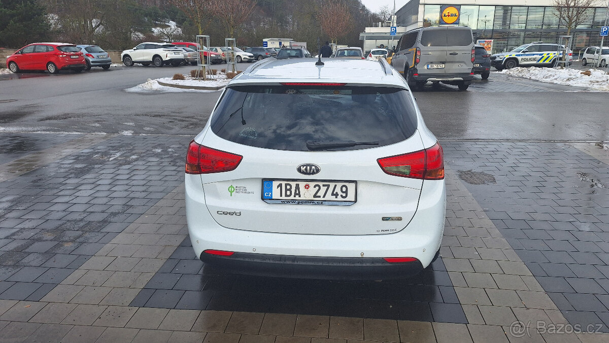 KIA cee'd SW JD 1,6 cRDi ToP 94KW - 7