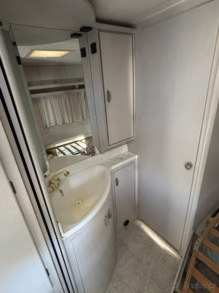 Karavan Hobby 495 - 7
