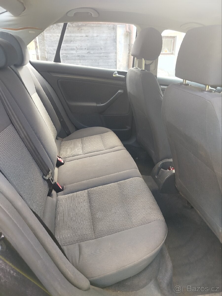 Volkswagen Jetta MK5 - 7