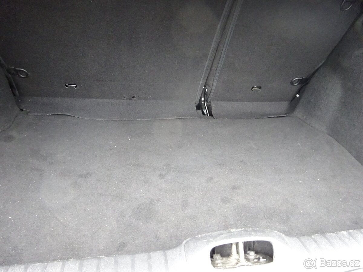 Peugeot 208 1,6 HDI - 7