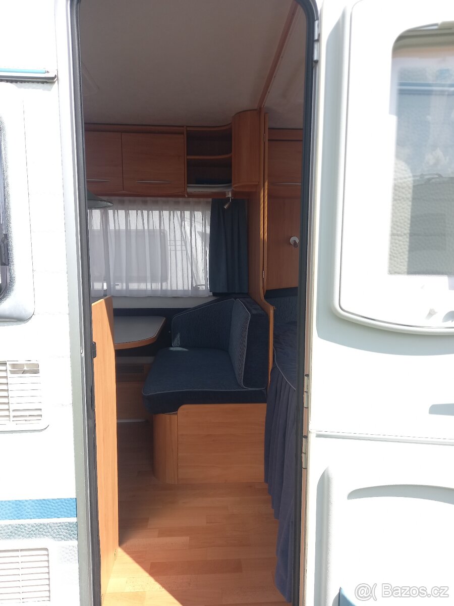 Prodám karavan ADRIA adora 552 PK,r.v 2006,váha 1125/1400/15 - 7