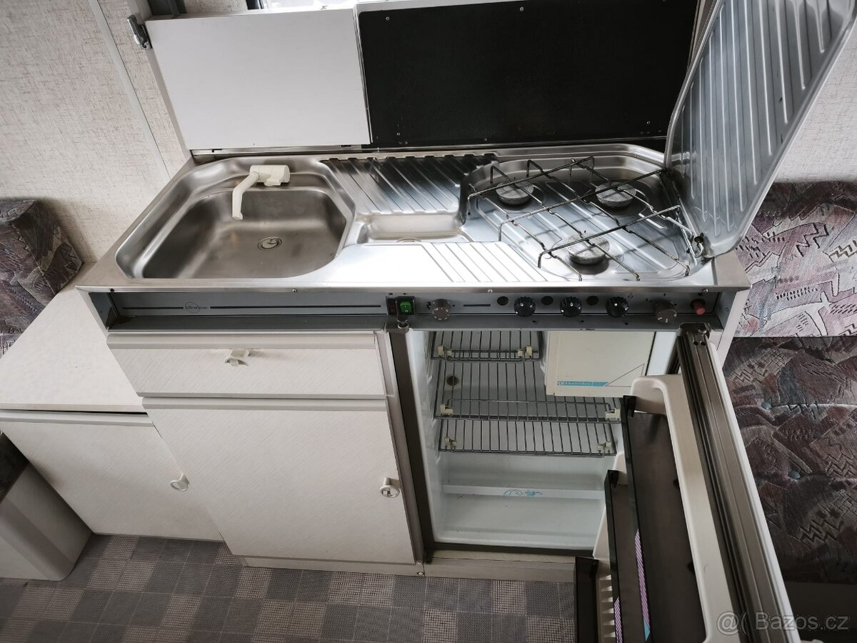 Burstner 390, solár, lehký karavan, nová STK, 100km/h - 7