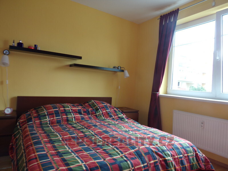 Pronájem bytu 2+kk v Plzni, ul. Květná, 45 m2+garážové stání - 7