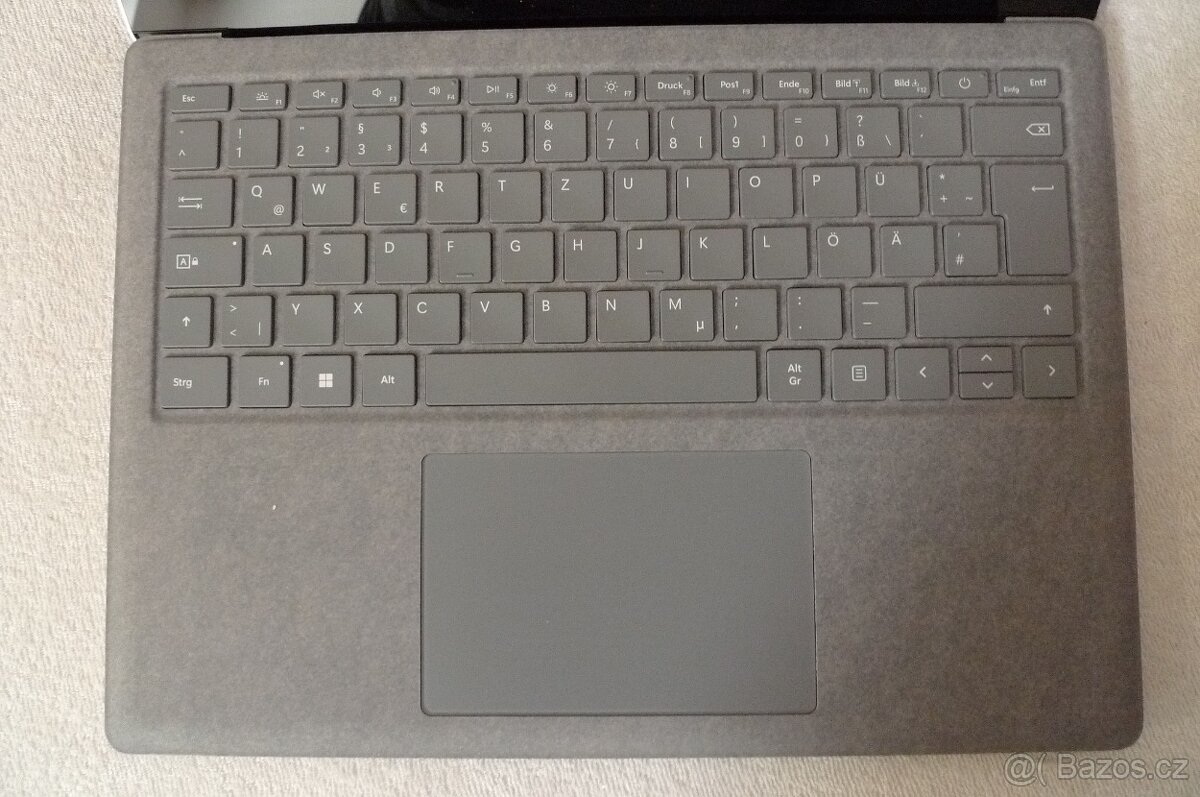 Microsoft Surface Laptop 5 8GB RAM/256GB - 7