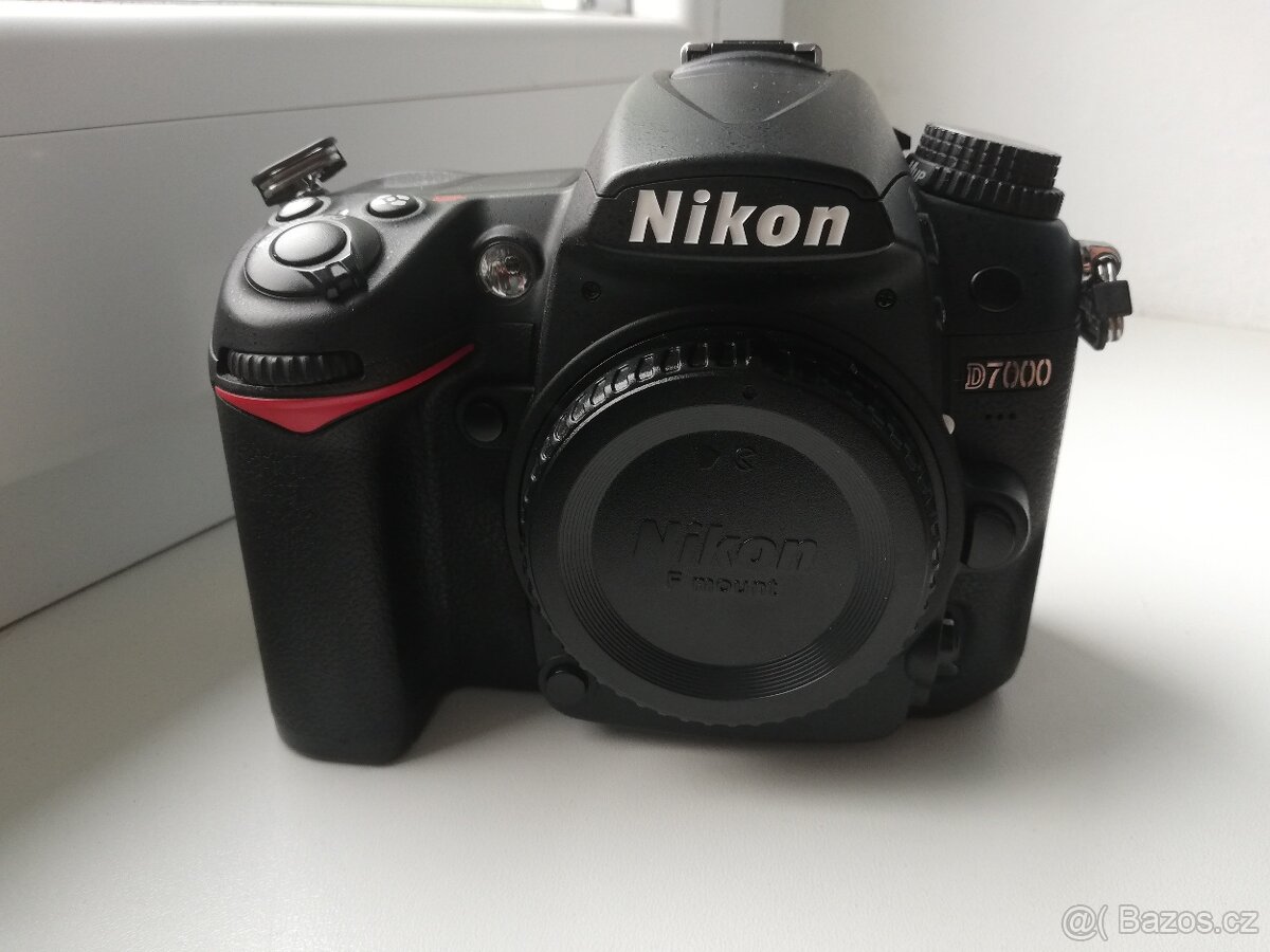 Nikon D7000, originální balení a příslušenství - 7