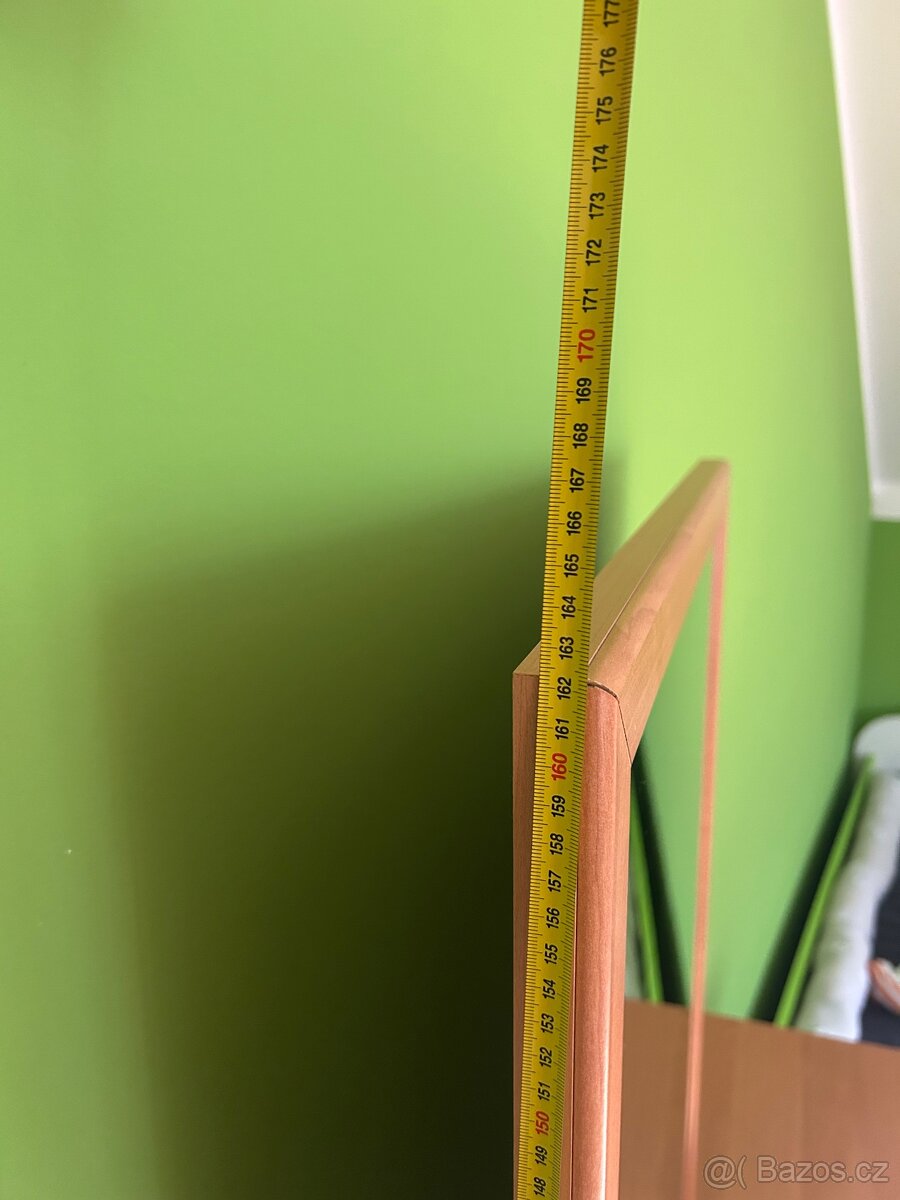 Kosmetický stolek - 7