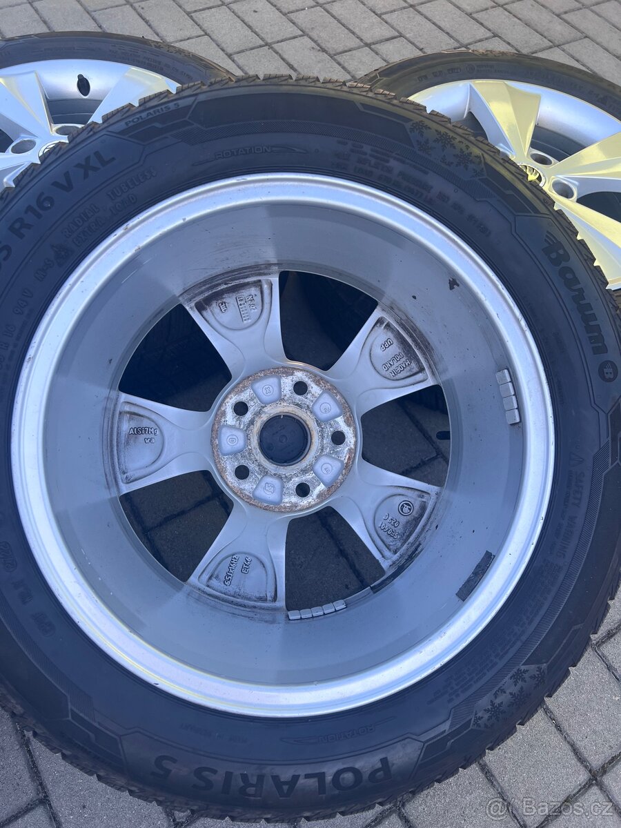 Octavia - 16" Velorum + zimní 205/55 R16 Barum 9mm - 7