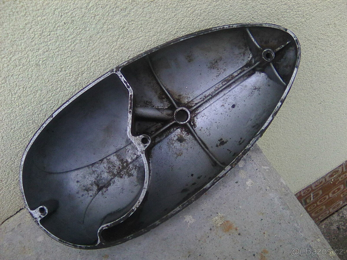 Jawa 250 Pérák František Janeček - ND:nádrž,kryty motoru.... - 7