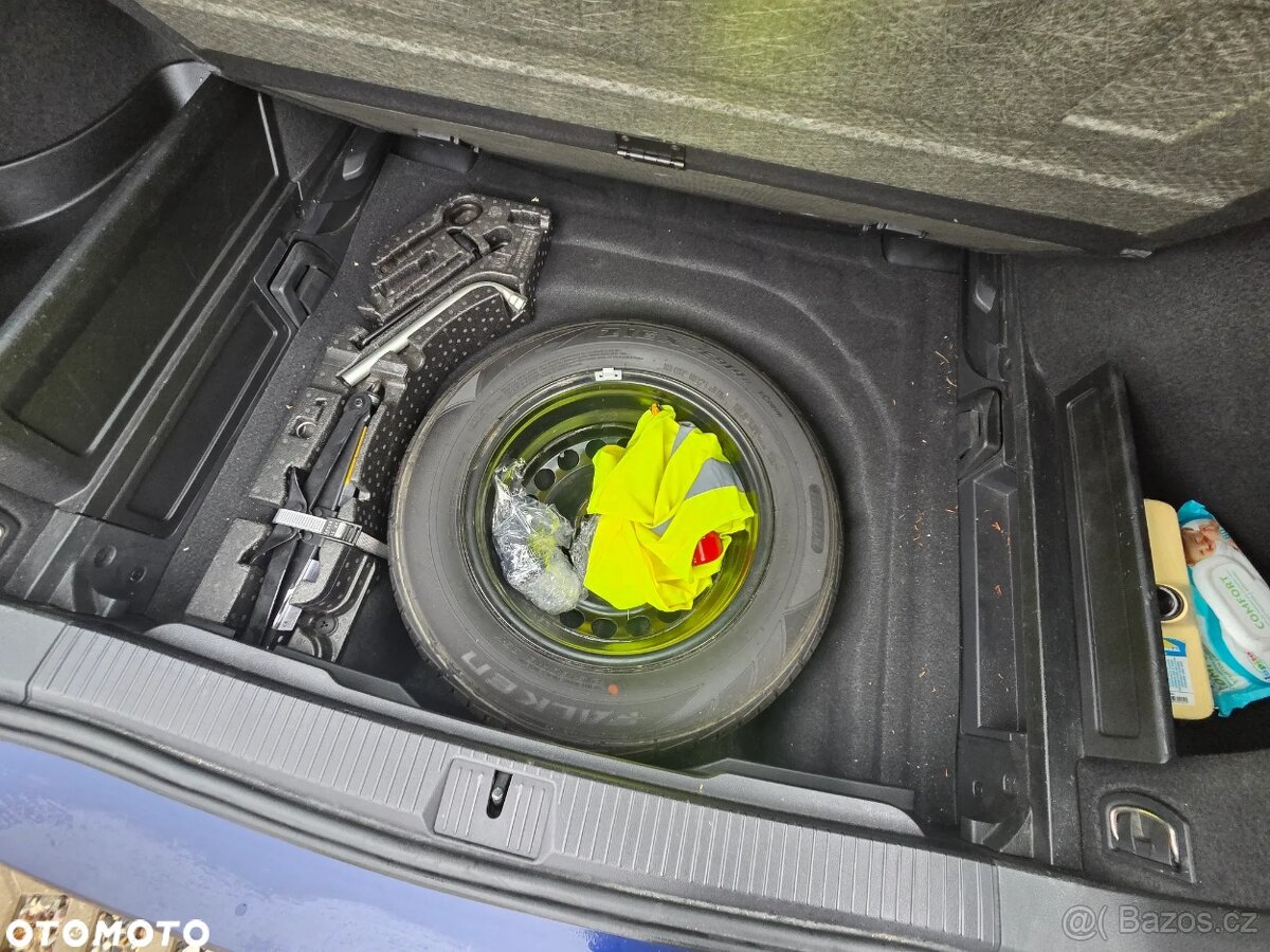 Volkswagen Passat Variant 2.0 TDI SCR BlueMotion Comfortline - 7