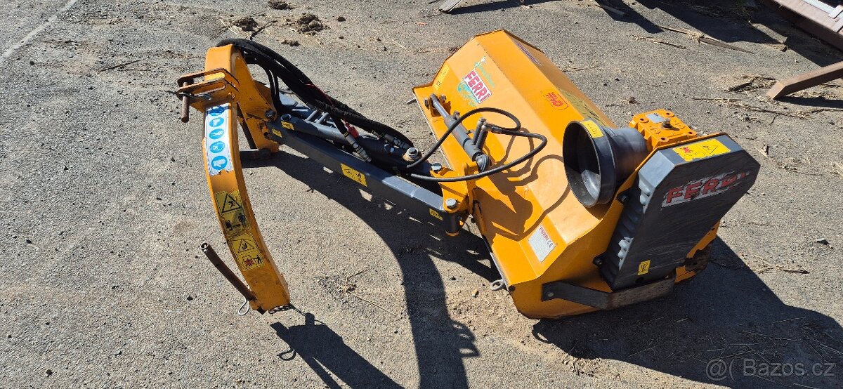 Mulčovač stranový ( příkopový) FERRI - 7