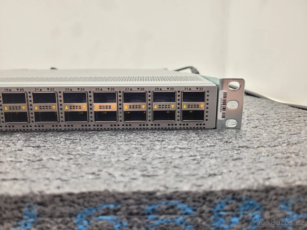 Cisco Nexus 3232C Switch 32 x QSFP28 100gbit (2r záruka) - 7
