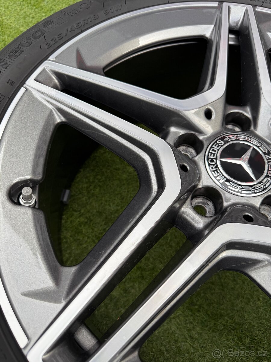 Originál alu kola Mercedes CLA R18 AMG letní - 7