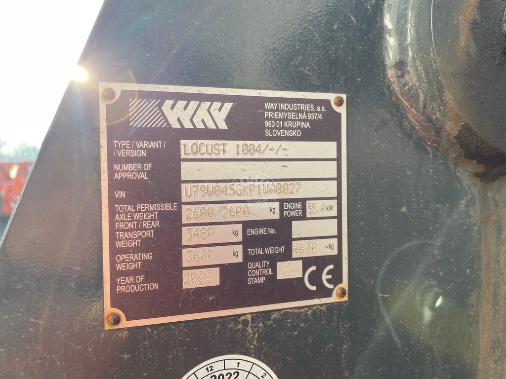 nakladač LOCUST 1004 - 7