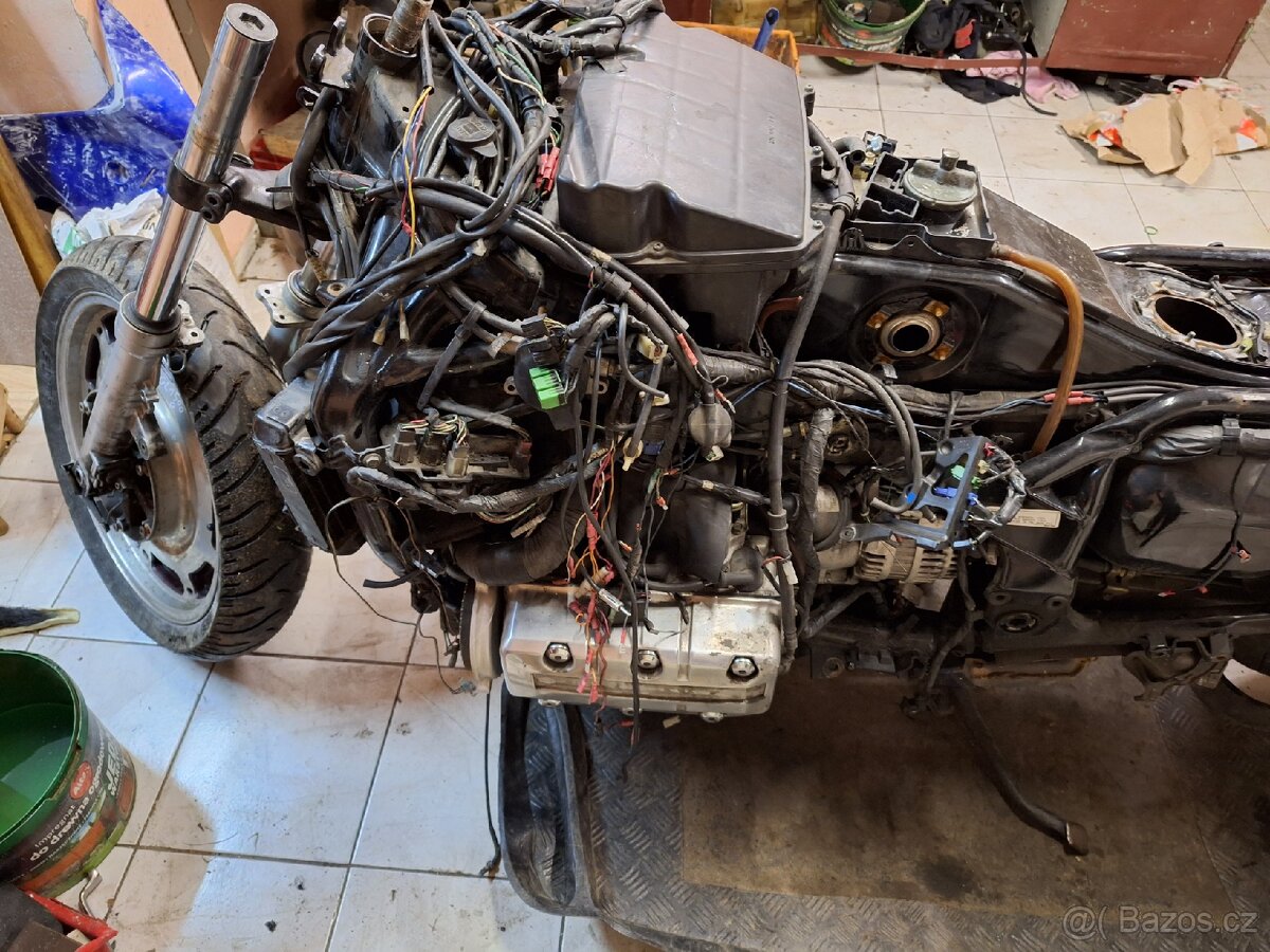 Honda Goldwing 1500 GL 1500 díly - 7