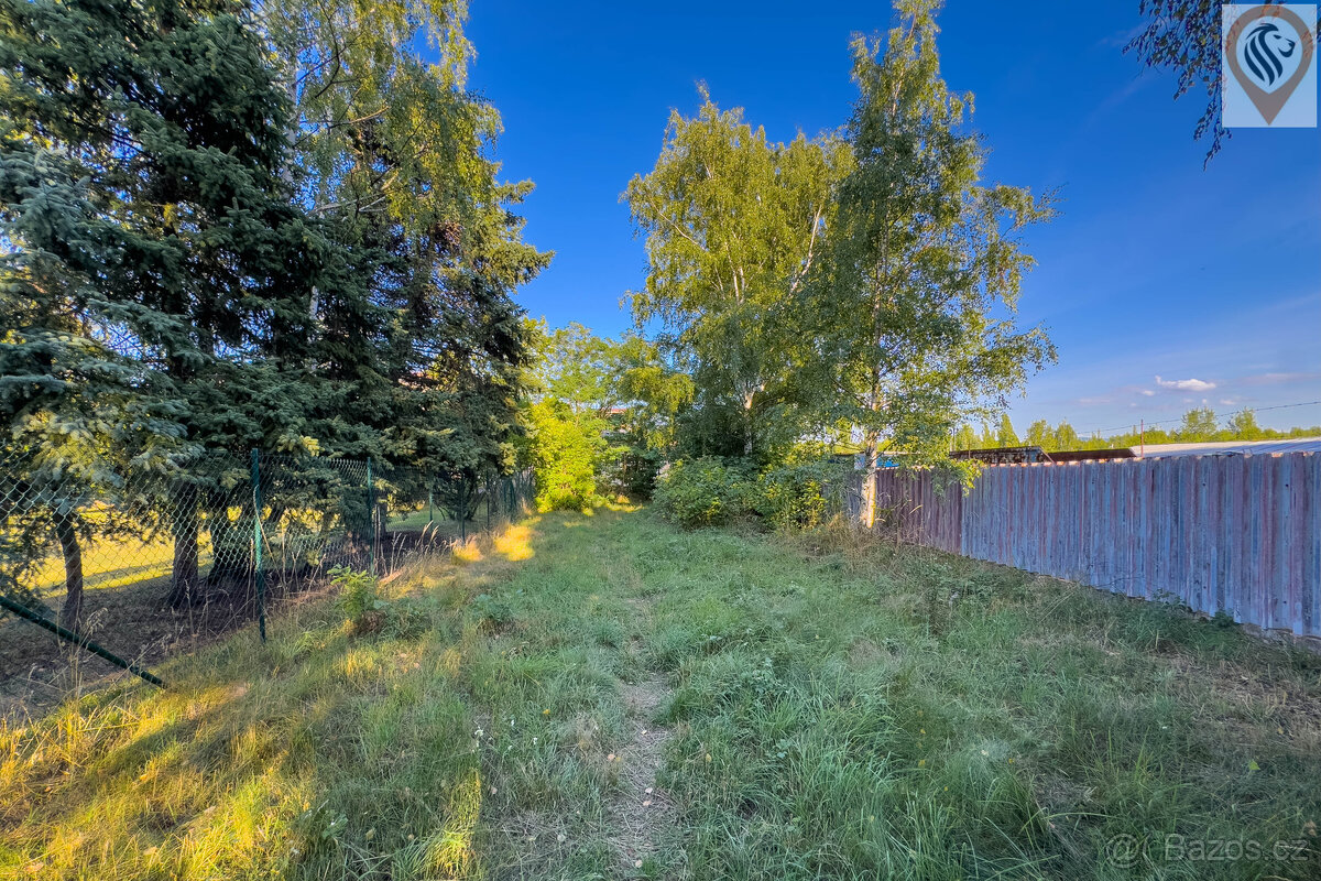 Prodej stavebního pozemku 2054 m² Košťany – další