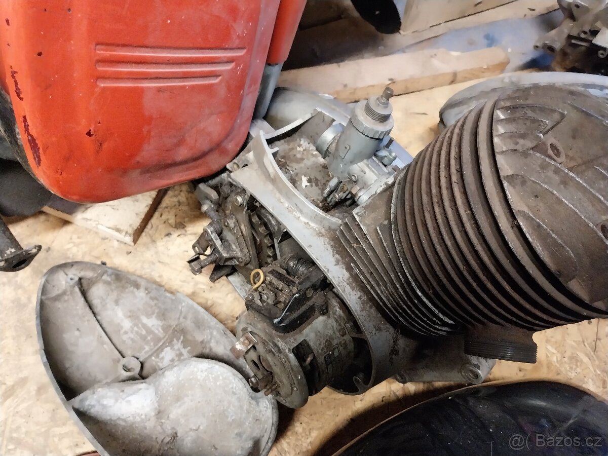 Jawa 250/353 kývačka díly - 7