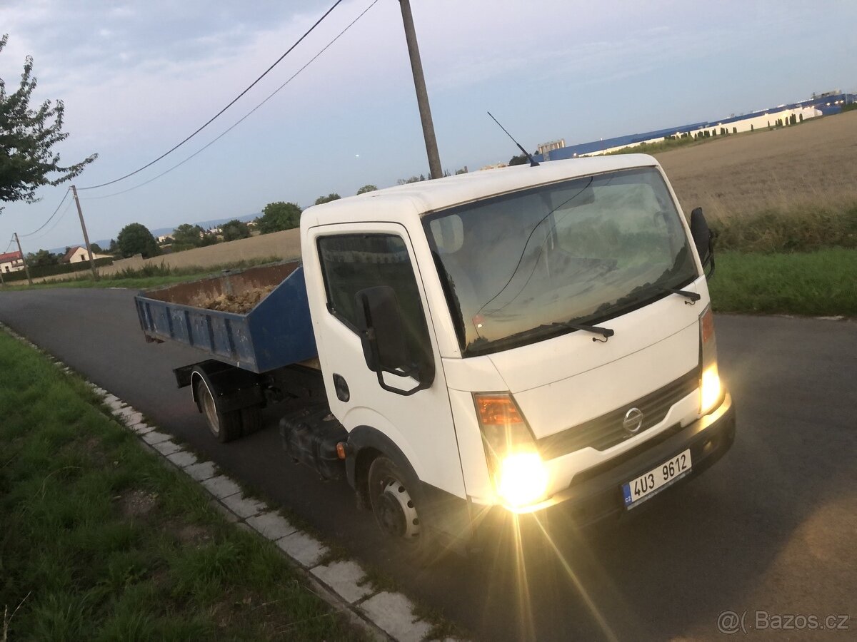 Nissan Cabstar nosič kontejneru do 3,5T - 7