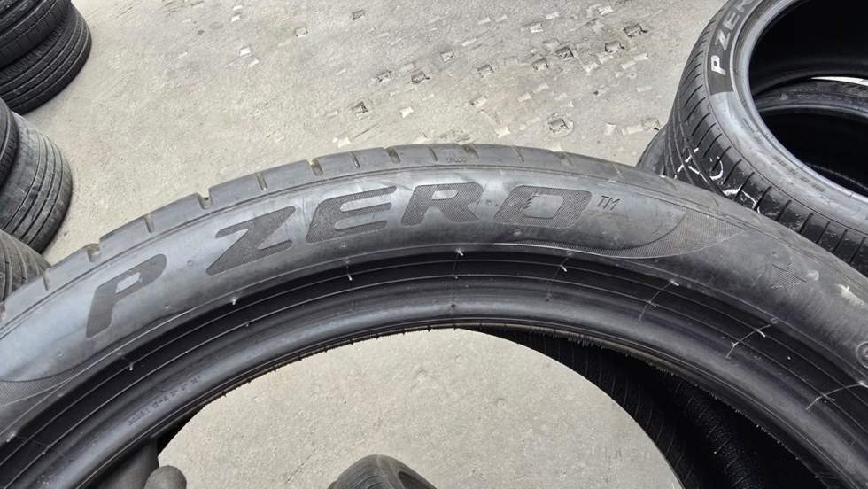 Letní pneu 275/35/19 Pirelli - 7
